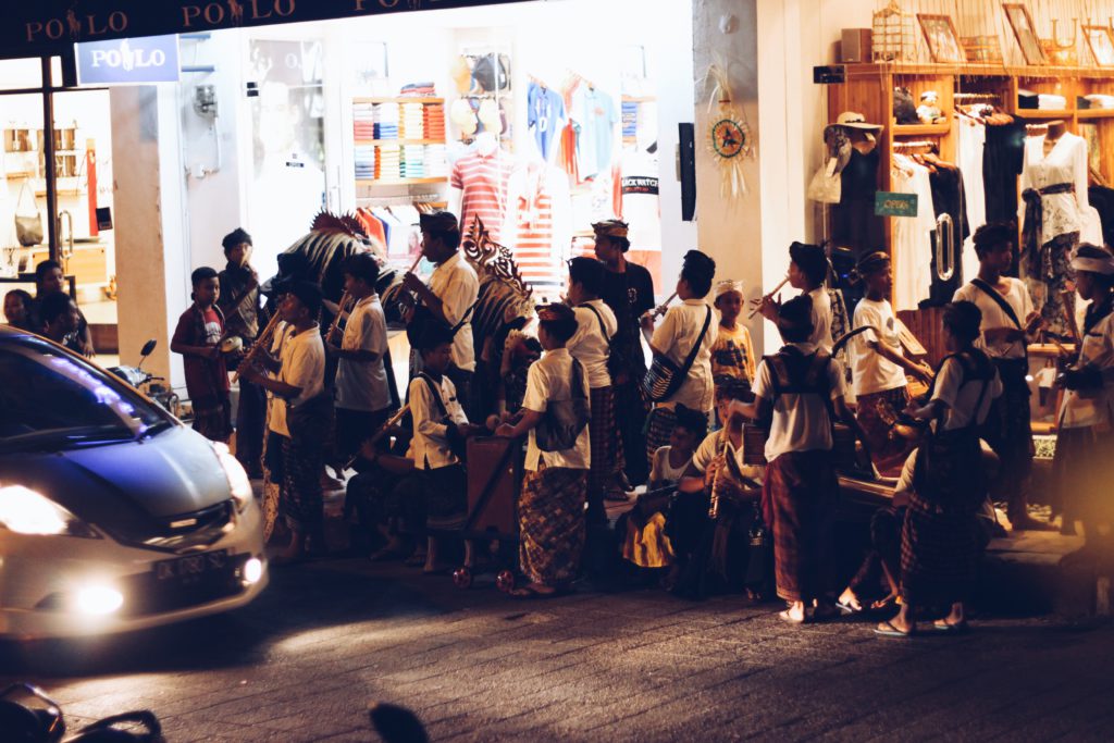 Muziekdeksels en het beest..